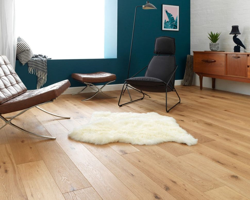 Brushed + lacquered 12mm Engineered Wood Flooring
